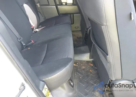 2012 Toyota Fj Cruiser z USA, uszkodzony, nr VIN JTEBU4BF4CK135430